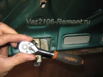 Înlocuirea blocare trunchi de pe șase, repararea VAZ-2106 (castelul) Înlocuirea blocare trunchi de pe șase, repararea VAZ-2106