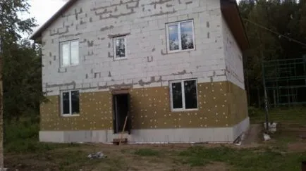 Încălzirea casa de beton celular la exterior - ceea ce și cum de a izola pereții blocurilor (gazoase) Încălzirea casa de beton celular la exterior - ceea ce și cum de a izola pereții blocurilor