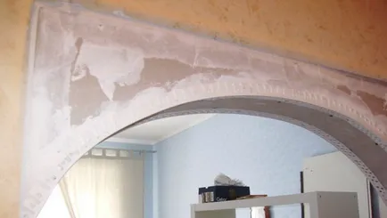Instalarea unui arc cu mâinile lor
