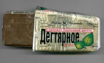 вилікувала прищі дьогтем