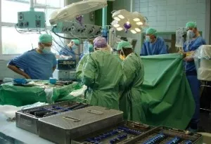 як вилікувати викривлення спини