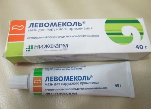 ніж лікувати вуха після проколу