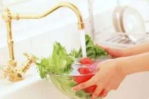 лікувати отруєння молочними продуктами