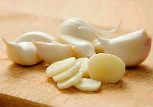 як лікувати розтягнення народними засобами