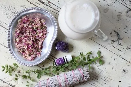 як лікувати жировик на руці