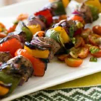 marinată delicioase pentru gratar de pui cu maioneza, otet, bere sau rețete iaurt
