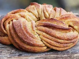 chifle delicioase din aluat de drojdie în cuptor