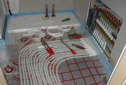 Radiante de încălzire prin pardoseală - Instalarea mâinile, portalul de construcție (cald) Radiante de încălzire prin pardoseală - Instalarea mâinile, portalul de construcție