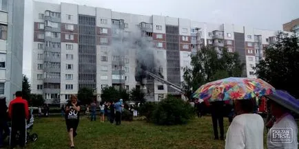 O explozie și de incendiu într-o clădire cu apartamente în Naberezhnye Chelny