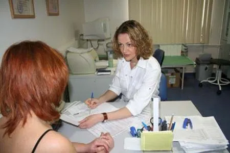 свербіж печіння піхву причини лікування вагітність