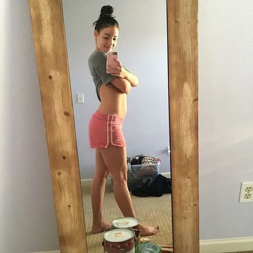 12 тиждень вагітності живіт