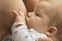 виділення груди ознака вагітність молозиво