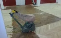 Cum referim la lac, cu parchet lor pas cu pas instrucțiunile mâini (capac) Cum referim la lac, cu parchet lor pas cu pas mâinile