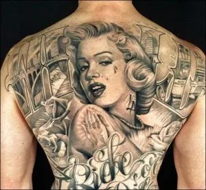 Înțeles femeie tatuaj sau o femeie, ceea ce înseamnă un tatuaj