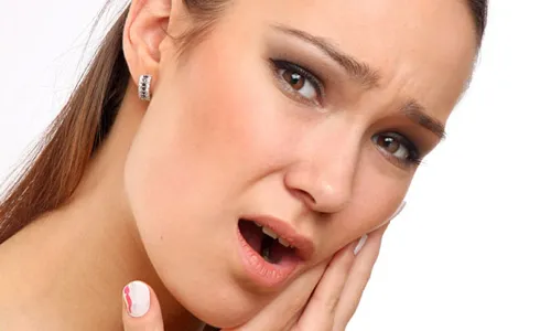 Опущення ясен: лікування перший по зубам