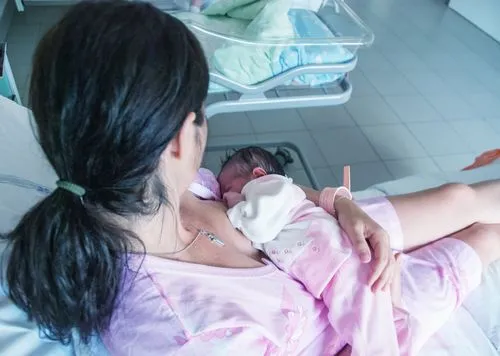 як лікують жовтяницю у новонароджених в лікарні