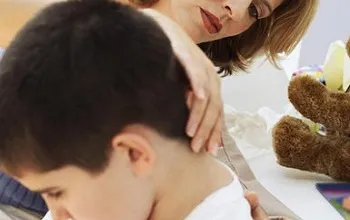 Продуло шию досить швидко покататися на мотоциклі або на машині