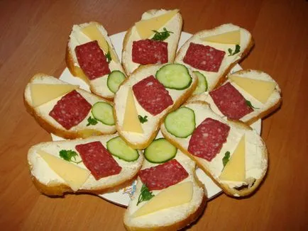 Sandwich-uri cu cârnați, brânză și castravete - cum să faci un sandwich cu cârnați și brânză, un pas cu pas reteta (cârnați) Sandwich-uri cu cârnați, brânză și castravete - cum să faci un sandwich cu cârnați și brânză, un pas cu pas reteta