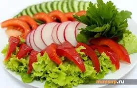 Ce poate fi adăugat la o salată cu castraveți și roșii (salată) Ce poate fi adăugat la o salată cu castraveți și roșii