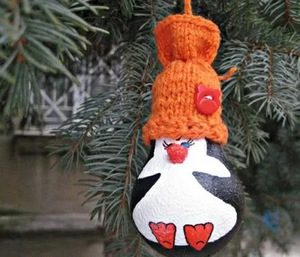 Ce se poate face cu becuri cu mâinile și jucăriile lor mini acvarii