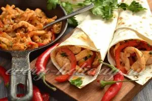 Fajitas cu reteta de pui cu o fotografie
