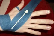 Cum să bandaj mână (încheietura mâinii), durata de kickboxing