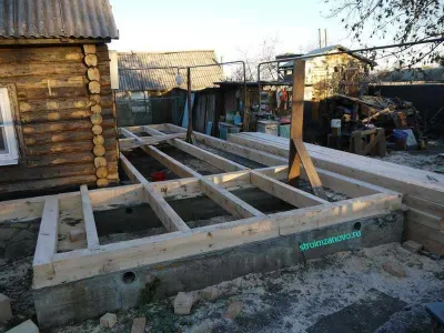 Cum de a construi o casă în jurul casei vechi (construit) Cum de a construi o casă în jurul casei vechi