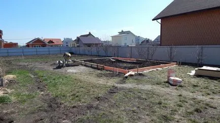 Cum de a construi o casă pentru o singură persoană pentru un an