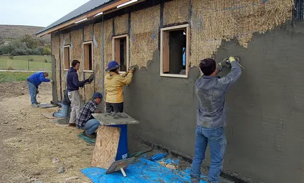 Cum de a construi o casa de chirpici cu mâinile lor - Descriere tehnologie (Adobe) Cum de a construi o casa de chirpici cu propriile mâini - o descriere a tehnologiei