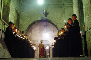 Cea mai mare altar de pelerinaj crestin pentru incepatori - femeie e zi (pelerinaj) Cea mai mare altar de pelerinaj crestin pentru incepatori - femeie s zi