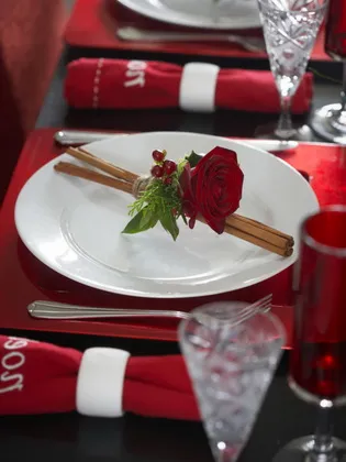 Cum pot face o seara romantica la fotografii și înregistrări video ale unor evenimente frumoase preferate de acasă