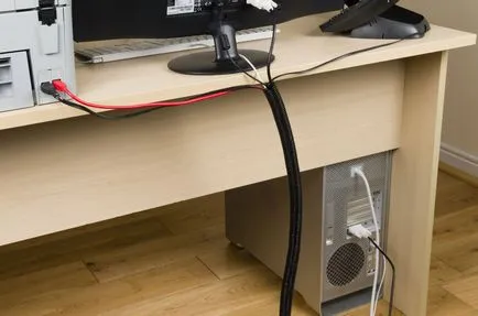 Cât de frumos pentru a ascunde cablurile electrice de la televizor la perete, calculator și Internet, în cazul în care