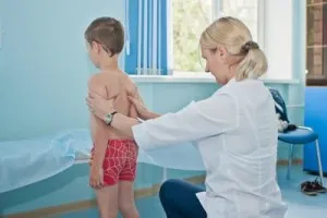 Cum de a determina scolioza la domiciliu