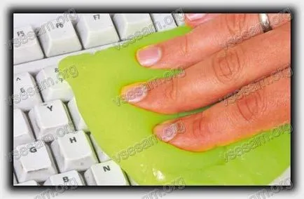Cum se curata o tastatura pe un laptop la domiciliu