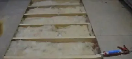 Cum de a izola plafoanele în baie cu Walkthrough lui mâini (plafon) Cum de a izola plafoanele în baie cu mâinile walkthrough lui
