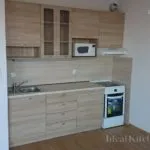 Közvetlen konyha egy sorban