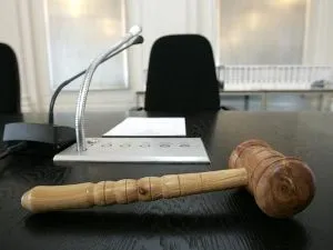 ésszerű időn