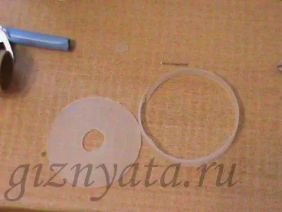 Kard testőr, zhiznyata