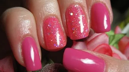 Shellac strasszokkal és flitterekkel fotó ragasztóanyag otthon