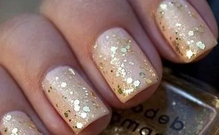 Shellac strasszokkal és flitterekkel fotó ragasztóanyag otthon