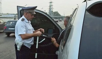 Hogyan kell viselkedni, amikor megállt Hogyan kell viselkedni, amikor megállt
