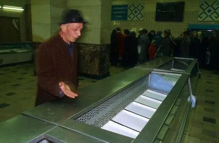 Mivel a Szovjetunió összeomlott Mivel a Szovjetunió összeomlott
