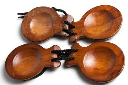 mint kasztanyetta