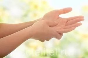 Sokkal zsibbadt kezek és lábak (kéz) Sokkal zsibbadt kezek és lábak