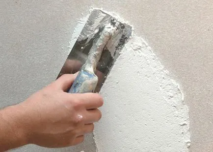 Gipsz woodworm saját kezűleg technológia alkalmazása dekoratív felületek (videó)