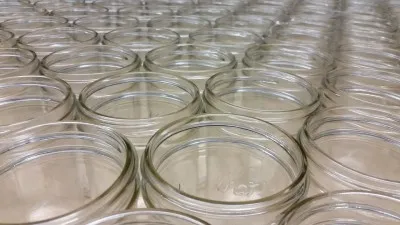 Amint azt a sterilizált üvegekbe