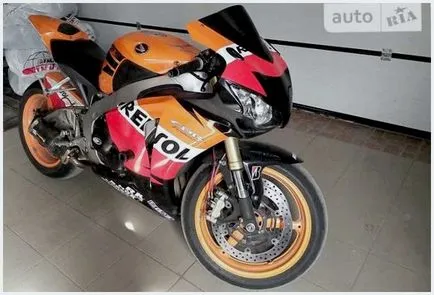Mennyibe kerül egy sportbike - mintegy Moto - szól a modern robogók, mopedek, motorkerékpárok