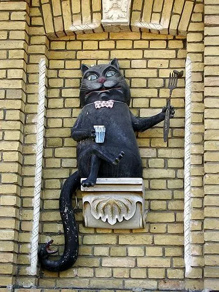 Szobrok és emlékművek macskák