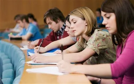 Adminisztratív fizetés nélküli szabadságon árnyalatok