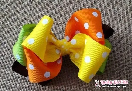 Bow egy kazettát a kezét lépésről lépésre (a kezével) Bow egy kazettát a kezét lépésről lépésre